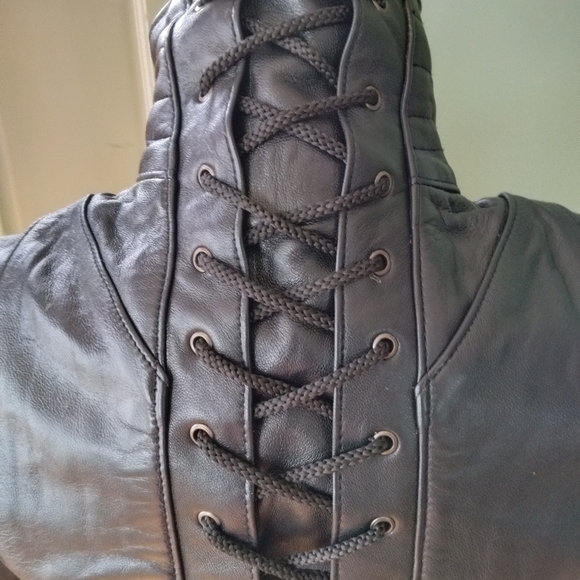 New Zayn 100% black leather sexy figure flattering crisscross lace back jacket - Picture 13 of 16